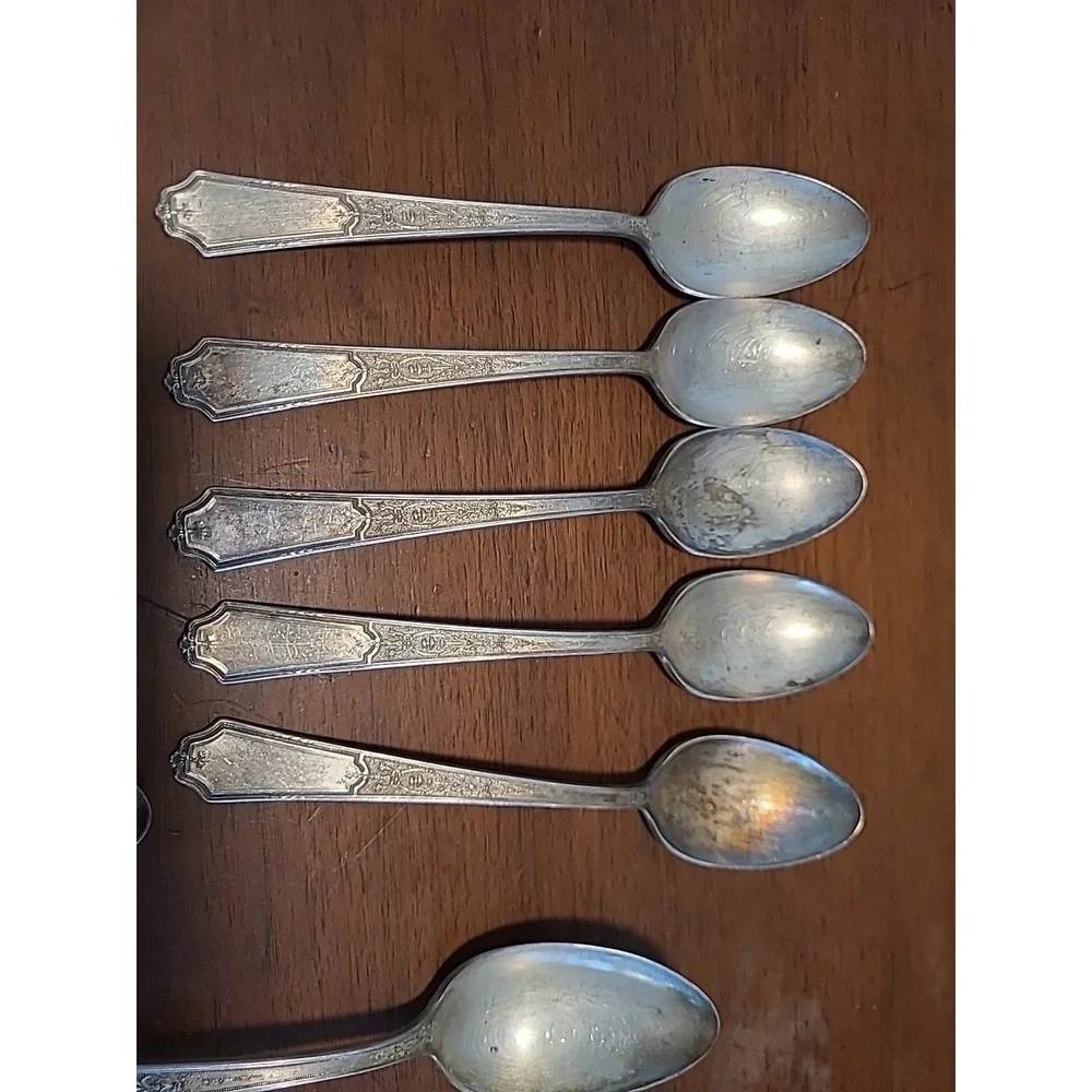 Vintage 1924 Ancestral‎ Spoons by 1847 Rogers Bros 10 Spoons 4- 6
